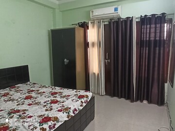 Bedroom in 1 BHK Builder Floor at Sector 26a – for Rent