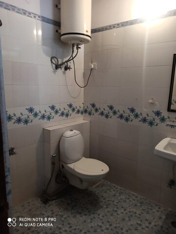 Bathroom in 1 BHK Builder Floor at Sector 26a – for Rent