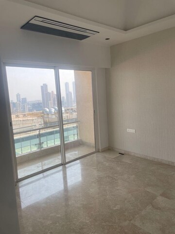 Room in 3 BHK Apartment at Indiabulls Sky Forest, Lower Parel – for Rent