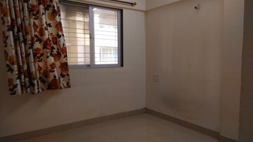 Room in 2 BHK Apartment at Neptune CHS Andheri West, Andheri West – for Sale