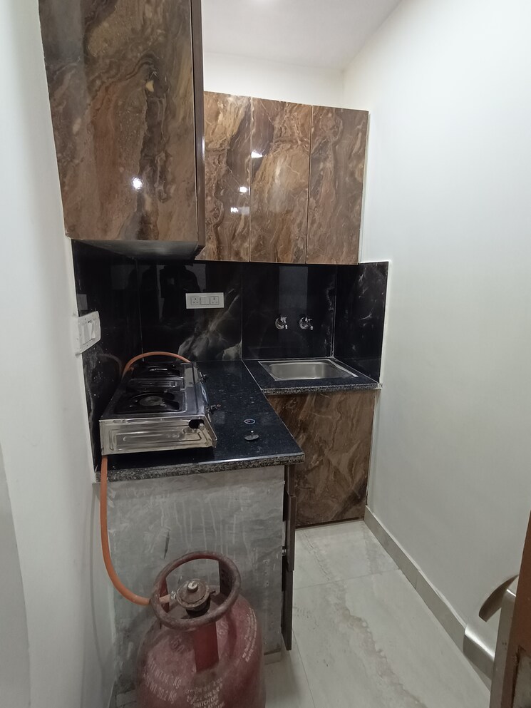 undefined, ramesh nagar Studio 40 Sq.Yd. Builder Floor In Ramesh Nagar Delhi 8153818