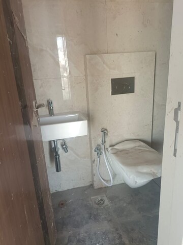Bathroom in 1 BHK Apartment at Matunga West – for Rent