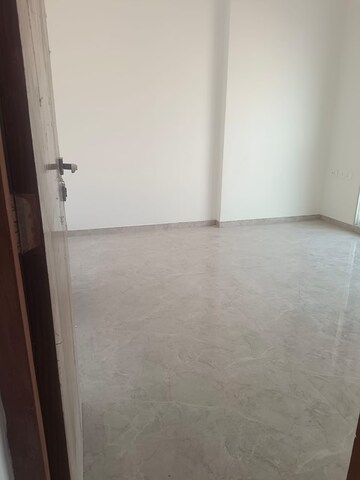Room in 1 BHK Apartment at Matunga West – for Rent