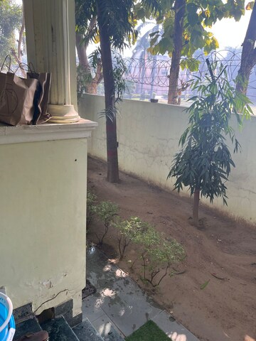 Balcony in 3.5 BHK Builder Floor at Kohli One Malibu Town, Sector 47 – for Rent