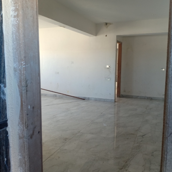 3 BHK Apartment For Sale in Naresh Buliding 