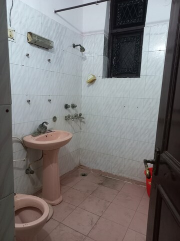 Bathroom in 2 BHK Builder Floor at Sector 37 – for Rent