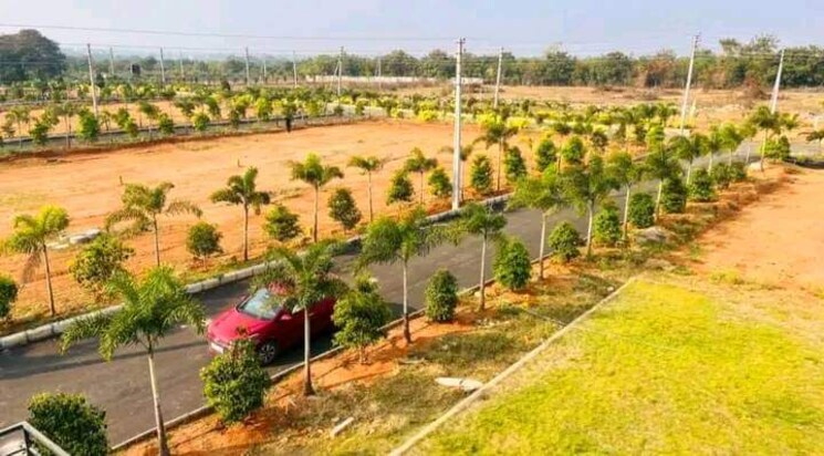 Garden, aparna-avani  200 Sq.Yd. Plot In Isnapur Hyderabad 8154007