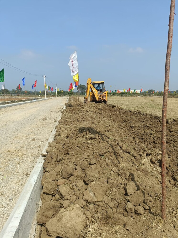 undefined, aparna-avani  200 Sq.Yd. Plot In Isnapur Hyderabad 8154007