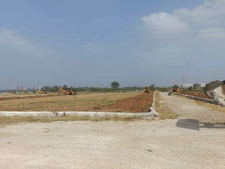 undefined, aparna-avani  200 Sq.Yd. Plot In Isnapur Hyderabad 8154007
