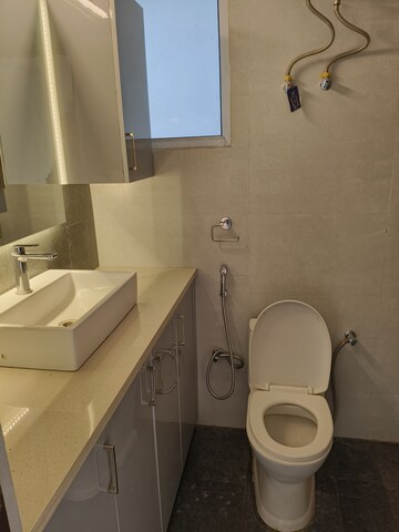 Bathroom in 4 BHK Apartment at Ardee City The Residency, Sector 52 – for Rent
