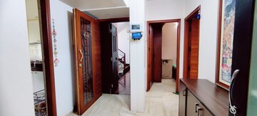  2.5 BHK Apartment at Sealine Apartment, Pali Hill – for Sale
