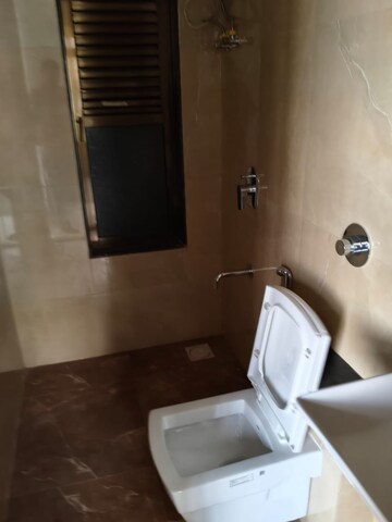Bathroom in 1.5 BHK Apartment at Kripa Bliss, Vikhroli East – for Rent