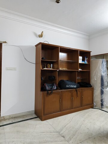 Furnished Amenities in 2 BHK Builder Floor at Halasuru – for Rent