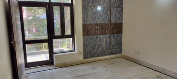 Room in 3 BHK Independent House at RWA Apartments Sector 39, Sector 39 – for Rent