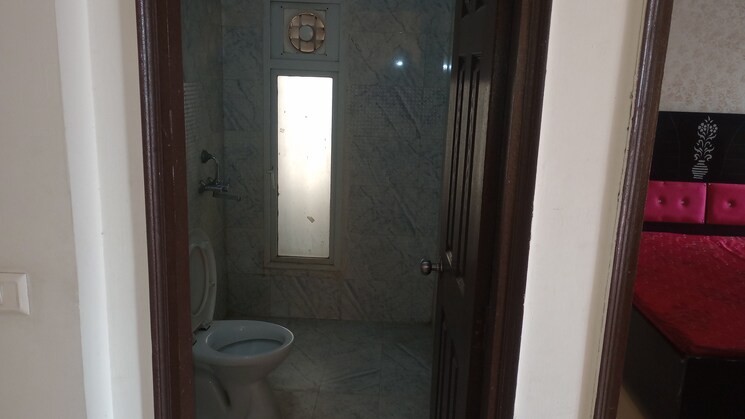 Bathroom, prateek-grand-city 2 Bedroom 970 Sq.Ft. Apartment In Siddharth Vihar Ghaziabad 8154330