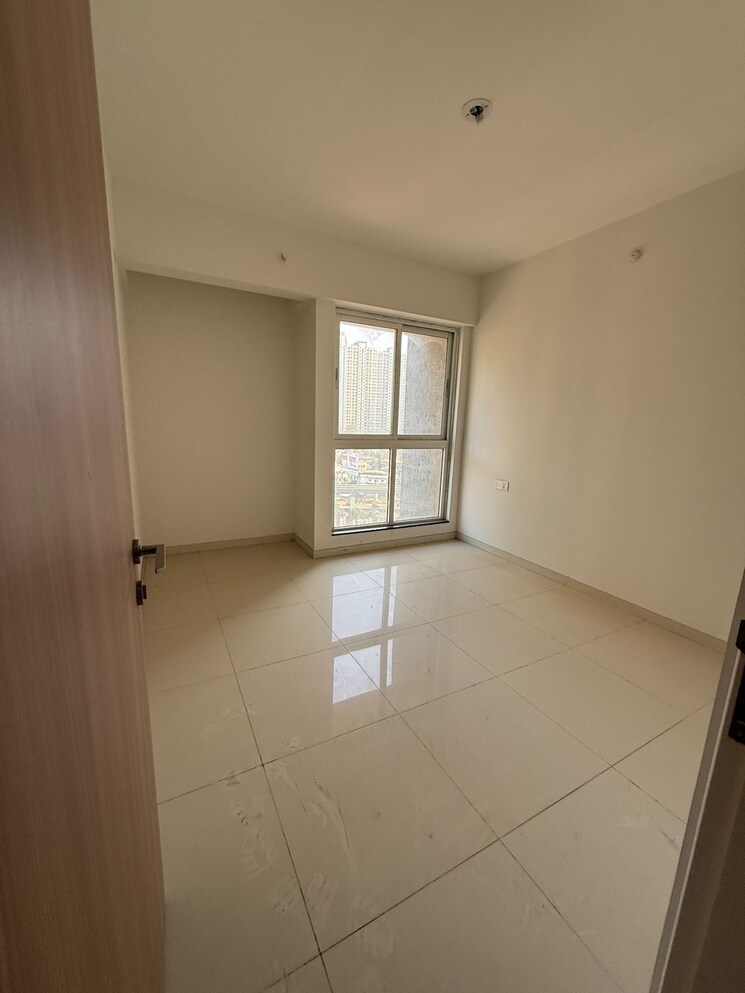 Room, godrej-emerald 2 Bedroom 708 Sq.Ft. Apartment In Ghodbunder Road Thane 8154372