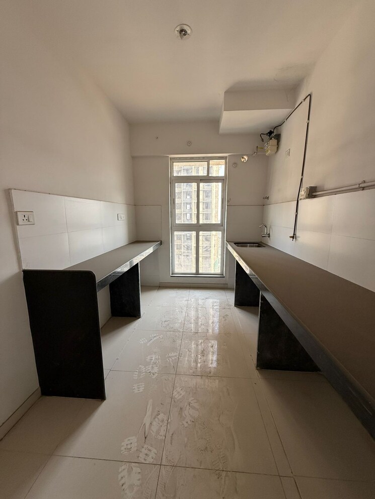 Kitchen, godrej-emerald 2 Bedroom 708 Sq.Ft. Apartment In Ghodbunder Road Thane 8154372