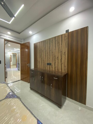 Bedroom in 3 BHK Builder Floor at Gms Road – for Sale