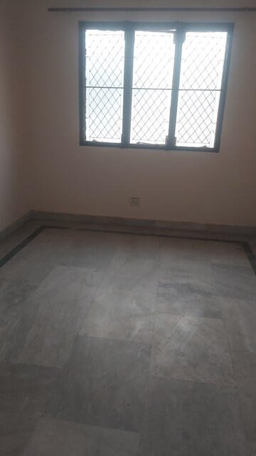 1.5 BHK Apartment For Rent in Mayur Vihar