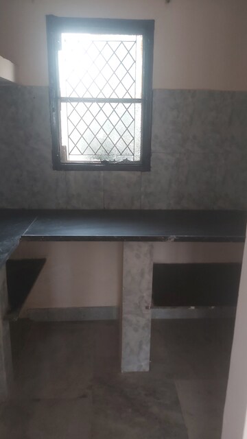 Kitchen in 1.5 BHK Apartment at Mayur Vihar – for Rent