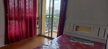 Room in 2 BHK Apartment at DB Orchid Ozone, Dahisar East – for Rent