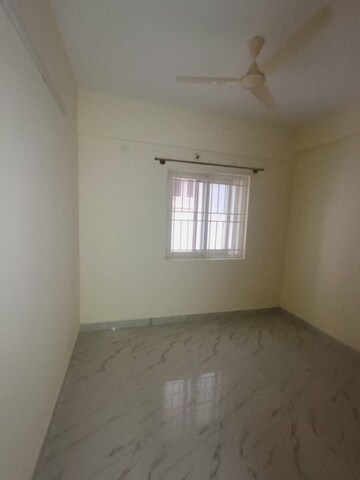 Room in 3 BHK Apartment at Kaggadasapura – for Rent