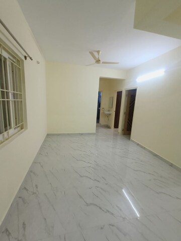 Room in 3 BHK Apartment at Kaggadasapura – for Rent