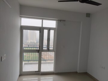Room in 2 BHK Apartment at Adani Aangan, Sector 89a – for Rent