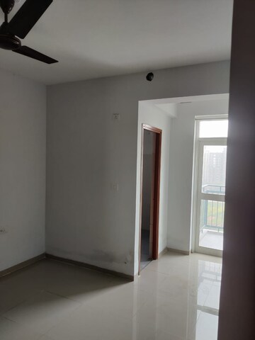 Room in 2 BHK Apartment at Adani Aangan, Sector 89a – for Rent