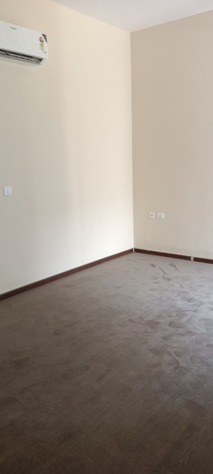 Room, sector 11 dwarka 2 Bedroom 900 Sq.Ft. Apartment In Sector 11 Dwarka Delhi 8154533