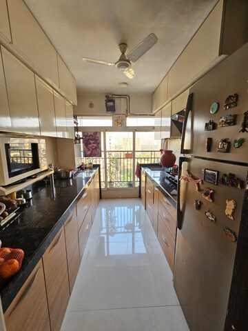Balcony in 3 BHK Apartment at Ekjyot Sanmaan, Chembur – for Sale