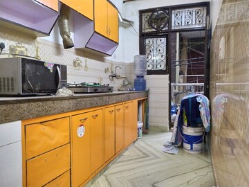 रेसिडेंशियल फ्लैट वर्ग फुट फॉर रेंट इन गोविंदपुरी दिल्ली  8154600