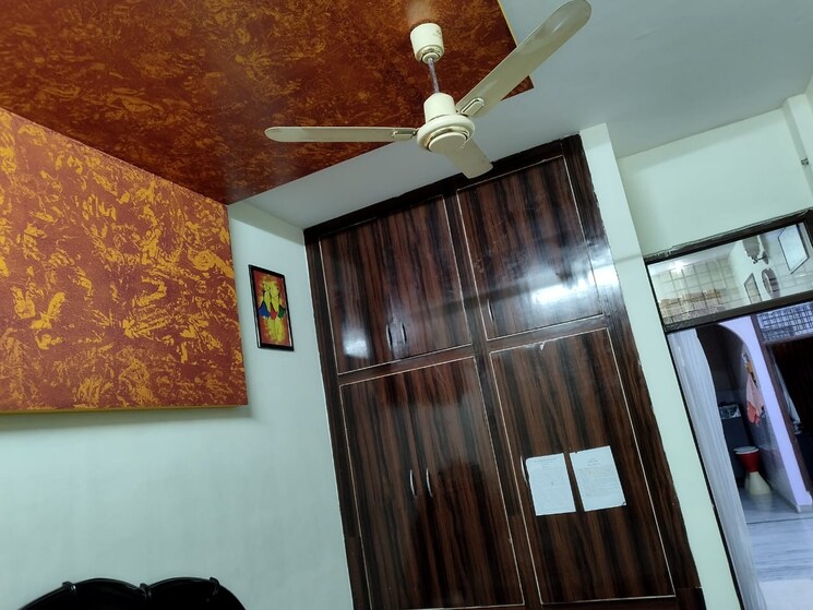 undefined, madhavpuram 3 Bedroom 136 Sq.Yd. Apartment In Madhavpuram Meerut 8154645