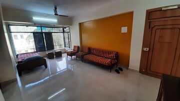 Living Room in 2 BHK Apartment at Vile Parle West – for Rent