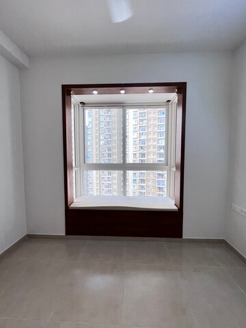 Room in 2 BHK Apartment at Bhartiya Nikoo Homes Phase 2, Thanisandra Main Road – for Rent