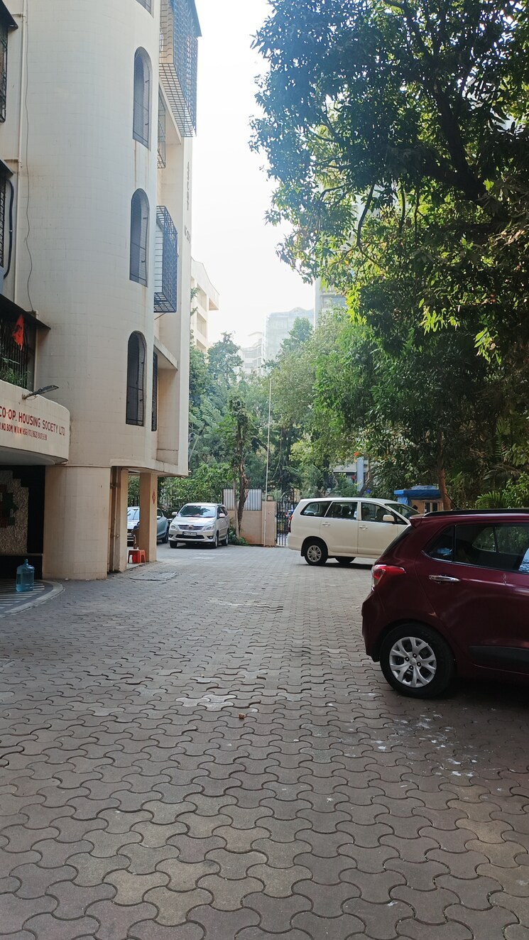  Parking, new-mhada-tower 2.5 Bedroom 1000 Sq.Ft. Apartment In Malad West Mumbai 8154721