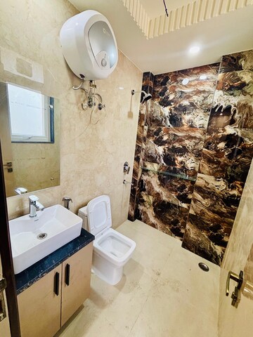 Team Area in 2 BHK Builder Floor at Saurabh Niwas, Sector 40 – for Rent