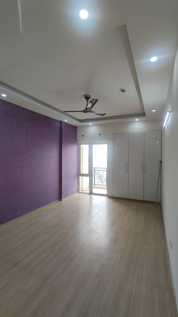 Room, moti nagar 3 Bedroom 1688 Sq.Ft. Apartment In Moti Nagar Delhi 8154775