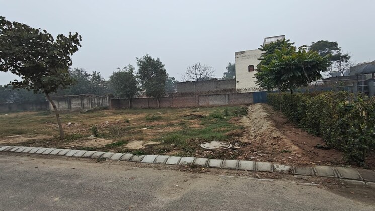 undefined, aditya-world-city  135 Sq.Yd. Plot In Shahpur Bamheta Ghaziabad 8154810