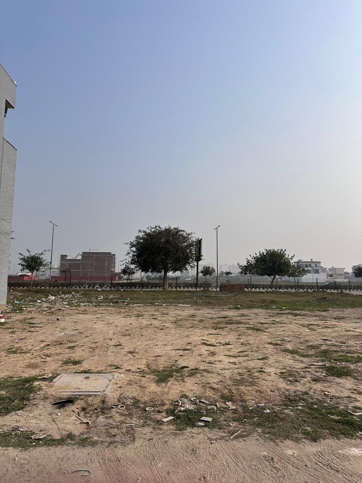 undefined, aditya-world-city  135 Sq.Yd. Plot In Shahpur Bamheta Ghaziabad 8154810