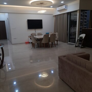 2 BHK Apartment For Rent in Goyal Lakshchandi Heights, Goregaon East