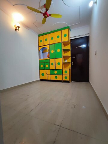 Room in 3 BHK Builder Floor at Sainik Colony – for Sale