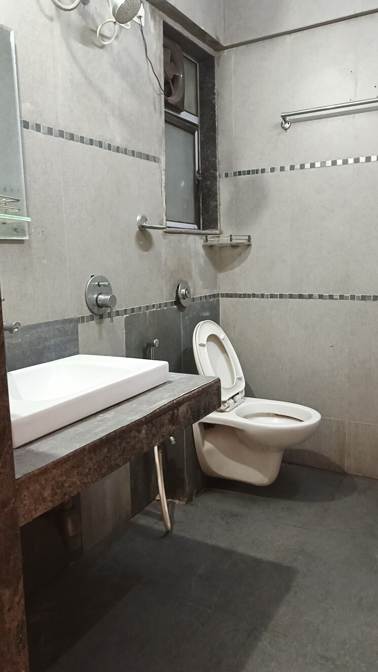 Bathroom, hdil-metropolis-residences 2 Bedroom 1429 Sq.Ft. Apartment In Andheri West Mumbai 8154814