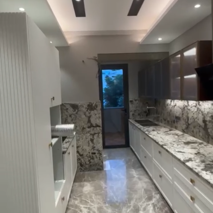 Kitchen, unitech-deerwood-chase 4 Bedroom 6000 Sq.Ft. Builder Floor In Nirvana Country Gurgaon 8154923