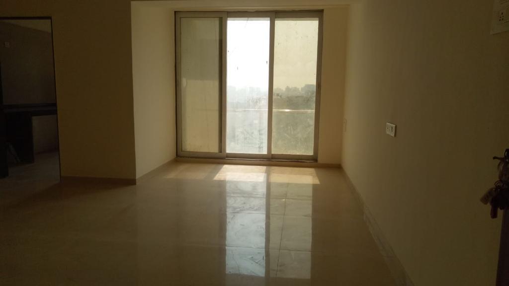2 BHK Apartment For Sale in Relliance Lashkaria Solitaire