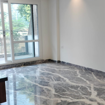 Room in 4 BHK Builder Floor at Janakpuri – for Rent