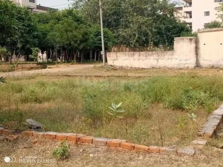 undefined, upsidc site b  100 Sq.Yd. Plot In Upsidc Site B Greater Noida 8154891