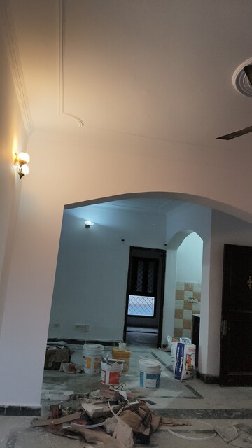 Furnished Amenities in 2 BHK Builder Floor at Uppal Southend, Sector 49 – for Rent