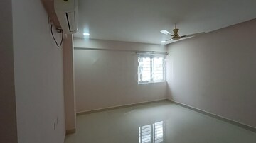 Room in 3 BHK Apartment at SMR Vinay Iconia Phase II, Kondapur – for Rent