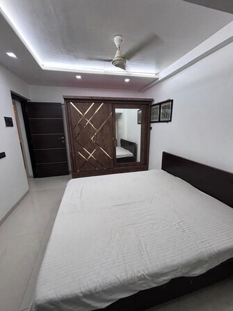 2 BHK Apartment For Rent in Transcon Flora Heights Andheri West Mumbai  8155036